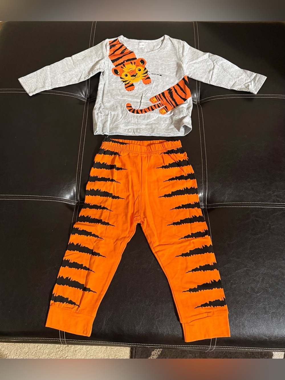 Kids Tiger Long Sleeve Top and Pants Size (12-18M)